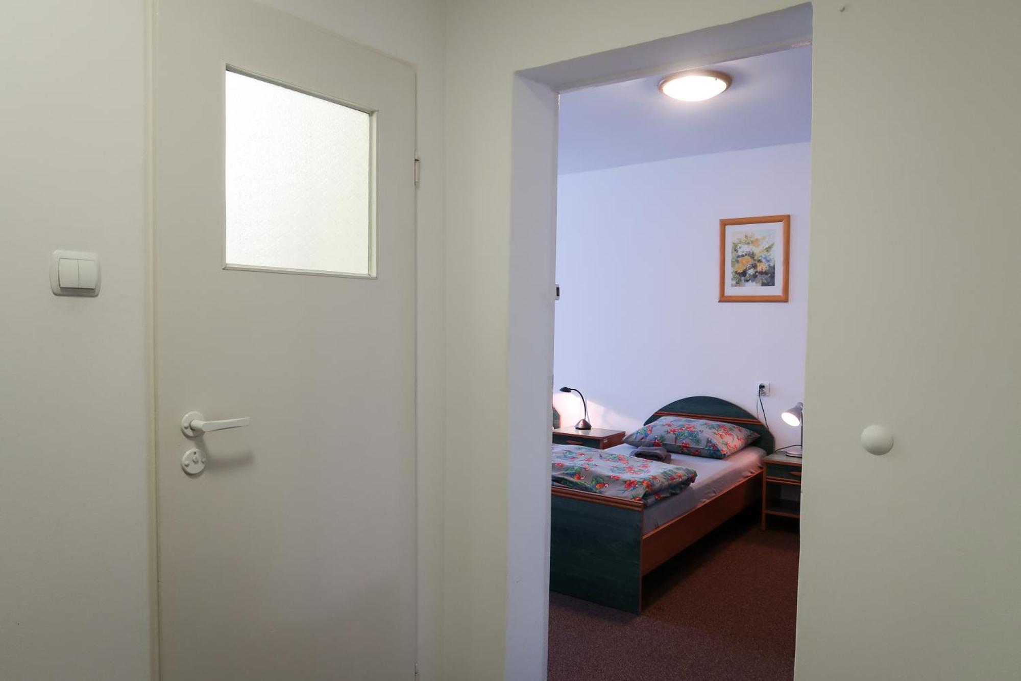 Dom Studencki Raj Hostel Wroclaw Bagian luar foto