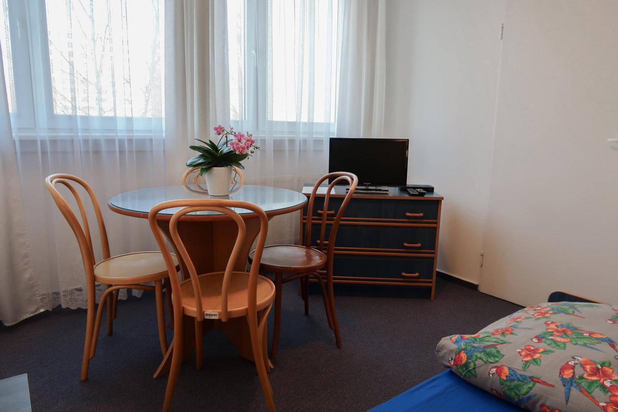 Dom Studencki Raj Hostel Wroclaw Bagian luar foto