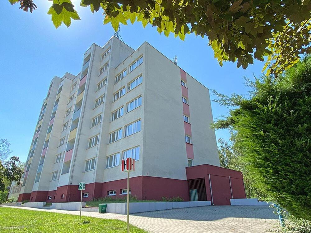 Dom Studencki Raj Hostel Wroclaw Bagian luar foto